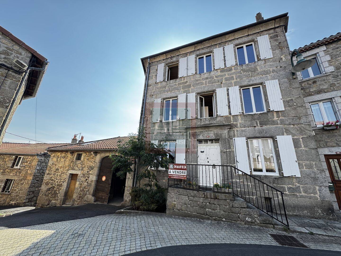 Maison 9 pièces 215 m² · à Saugues · 215 m² · 249 000 €