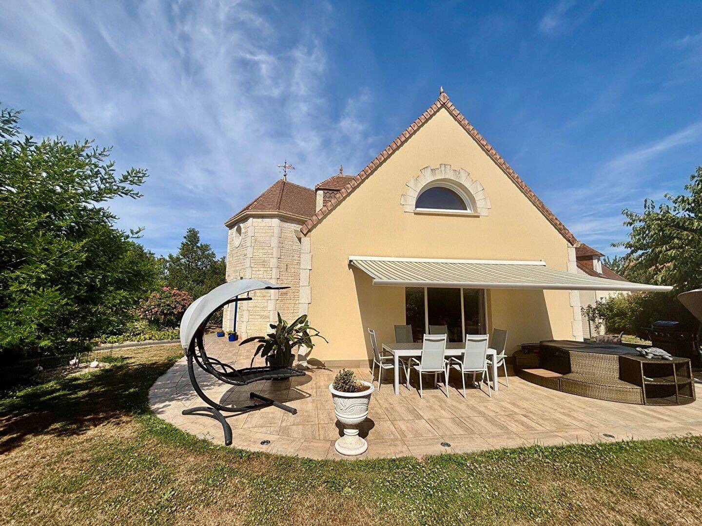 Maison 7 pièces 213 m² · à Blainville-sur-Orne · 213 m² · 679 700 €