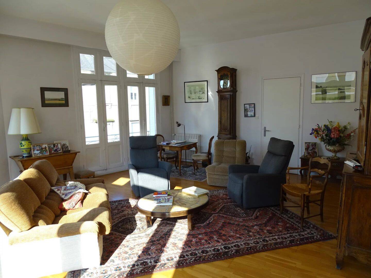 Appartement 7 pièces 207 m² · à Montceau-les-Mines · 206,8 m² · 106 000 €