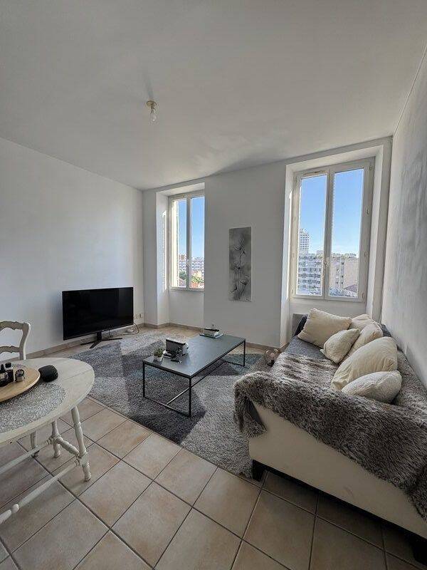 Appartement 2 pièces 33 m² · à Marseille 5ème Arrondissement · 33 m² · 640 €