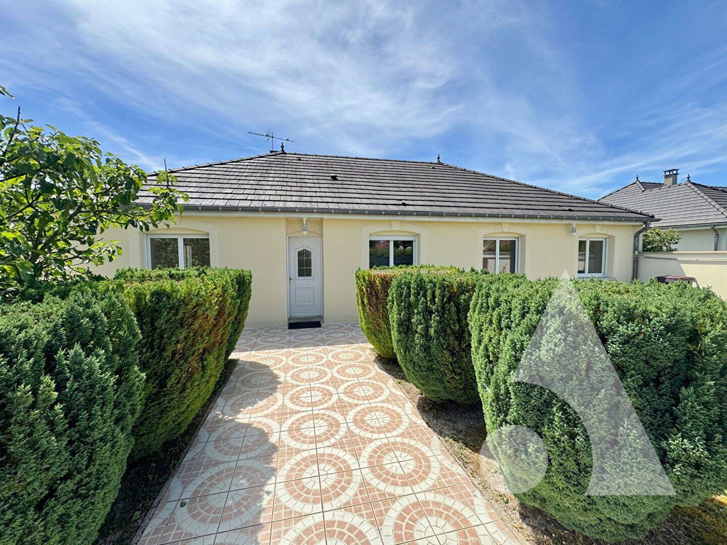 Maison 6 pièces 149 m² · à Rosières-près-Troyes · 149 m² · 329 000 €