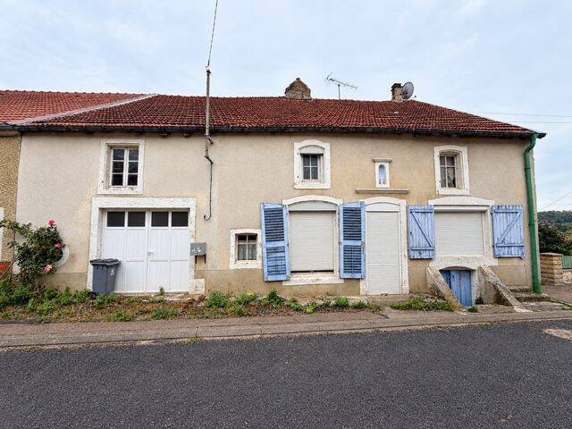 Maison 4 pièces 115 m² · à Harréville-les-Chanteurs · 115 m² · 28 000 €