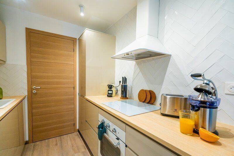 Appartement 3 pièces 76 m² · à Marseille 6ème Arrondissement · 76 m² · 2 500 €