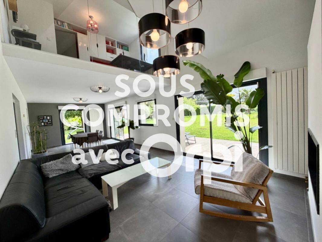 Maison 6 pièces 165 m² · à Baincthun · 165 m² · 472 000 €