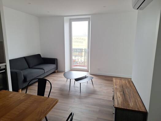 Appartement à louer 730 € 2 pièces 1 chambre 41 m² dès le 11/04/2026 Les Abrets en Dauphiné 38490