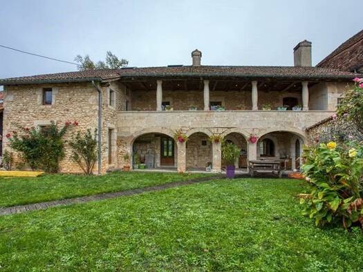 Maison à vendre 399 900 € 13 pièces 6 chambres 350 m² 130 000 m² de terrain Jaure 24140