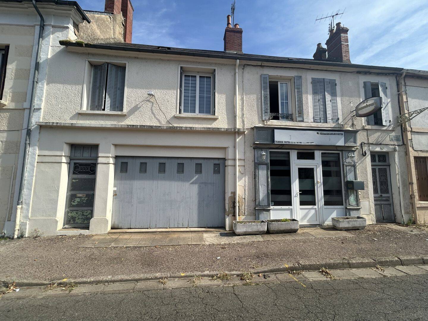 Maison 8 pièces 239 m² · à Prémery · 239 m² · 156 600 €