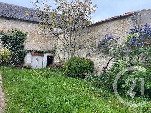 Maison 6 pièces 125 m² · à Briarres-sur-Essonne · 125 m² · 161 000 €