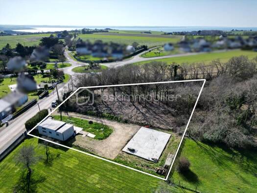 Terrain constructible à vendre 199 000 € 4 388 m² de terrain Plomodiern 29550