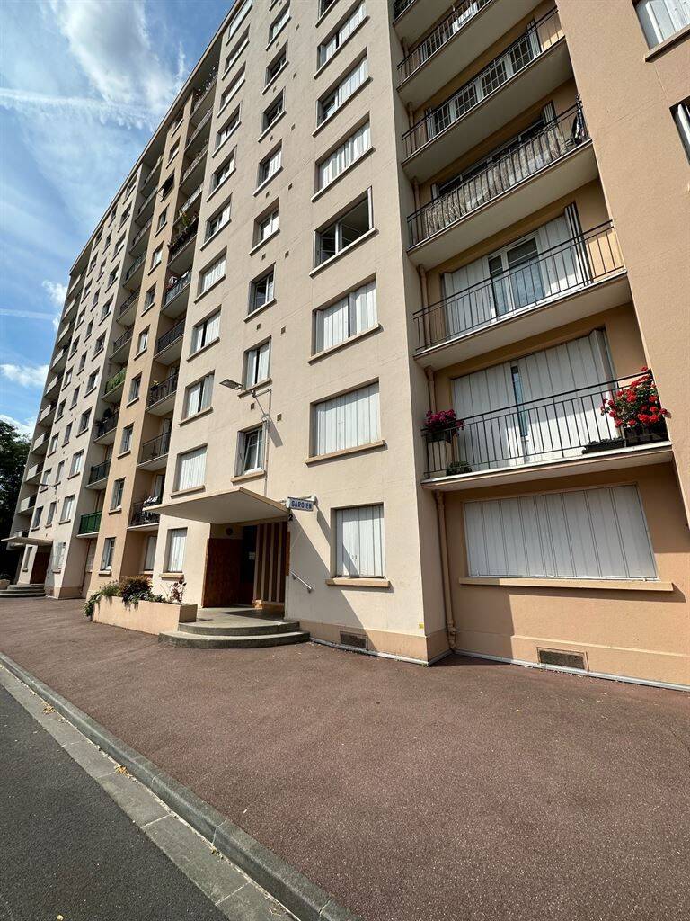 3 pièces 56 m² · à Ivry-sur-Seine · 56 m² · 1 300 €/mois