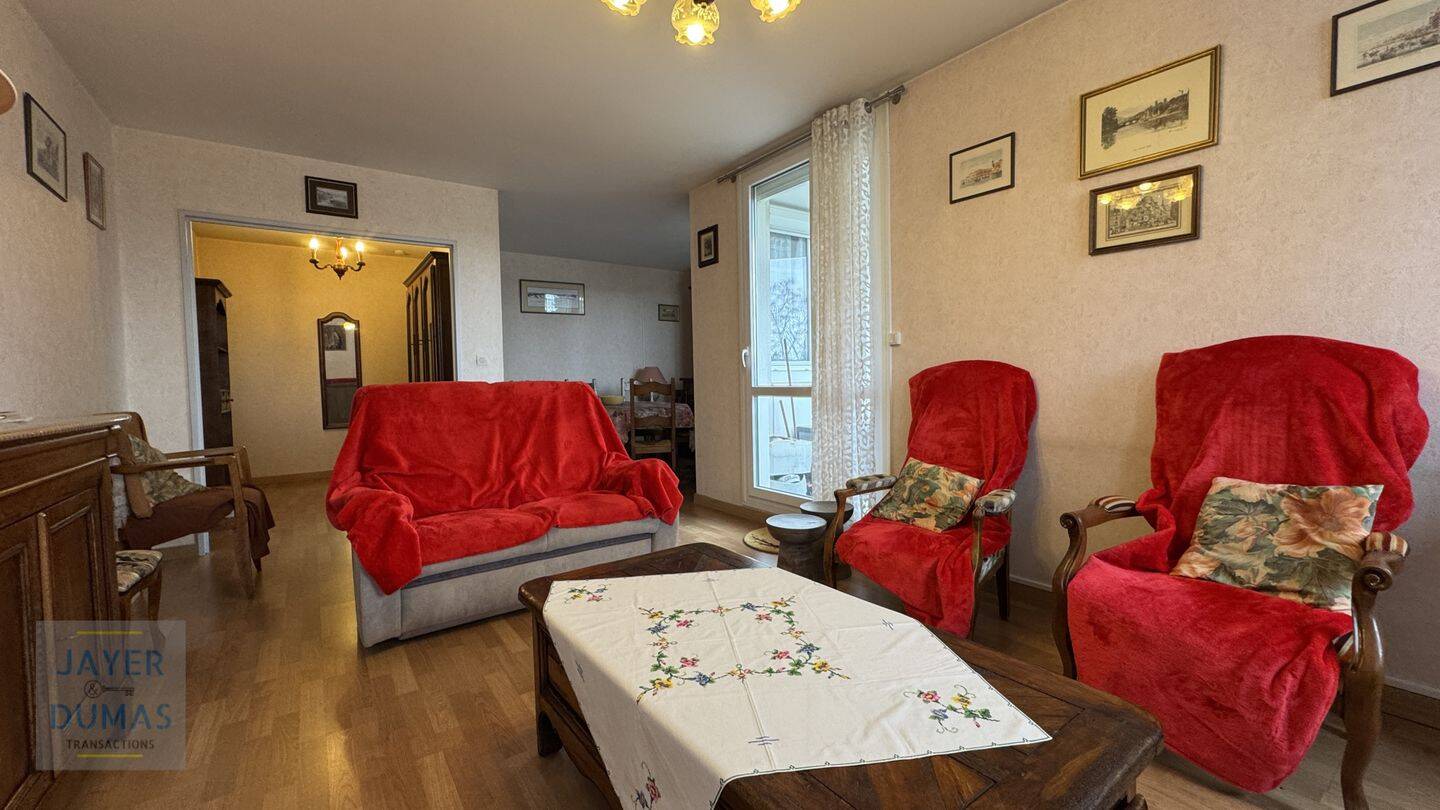 Appartement 5 pièces 99 m² · à Chalon-sur-Saône · 99,2 m² · 139 000 €