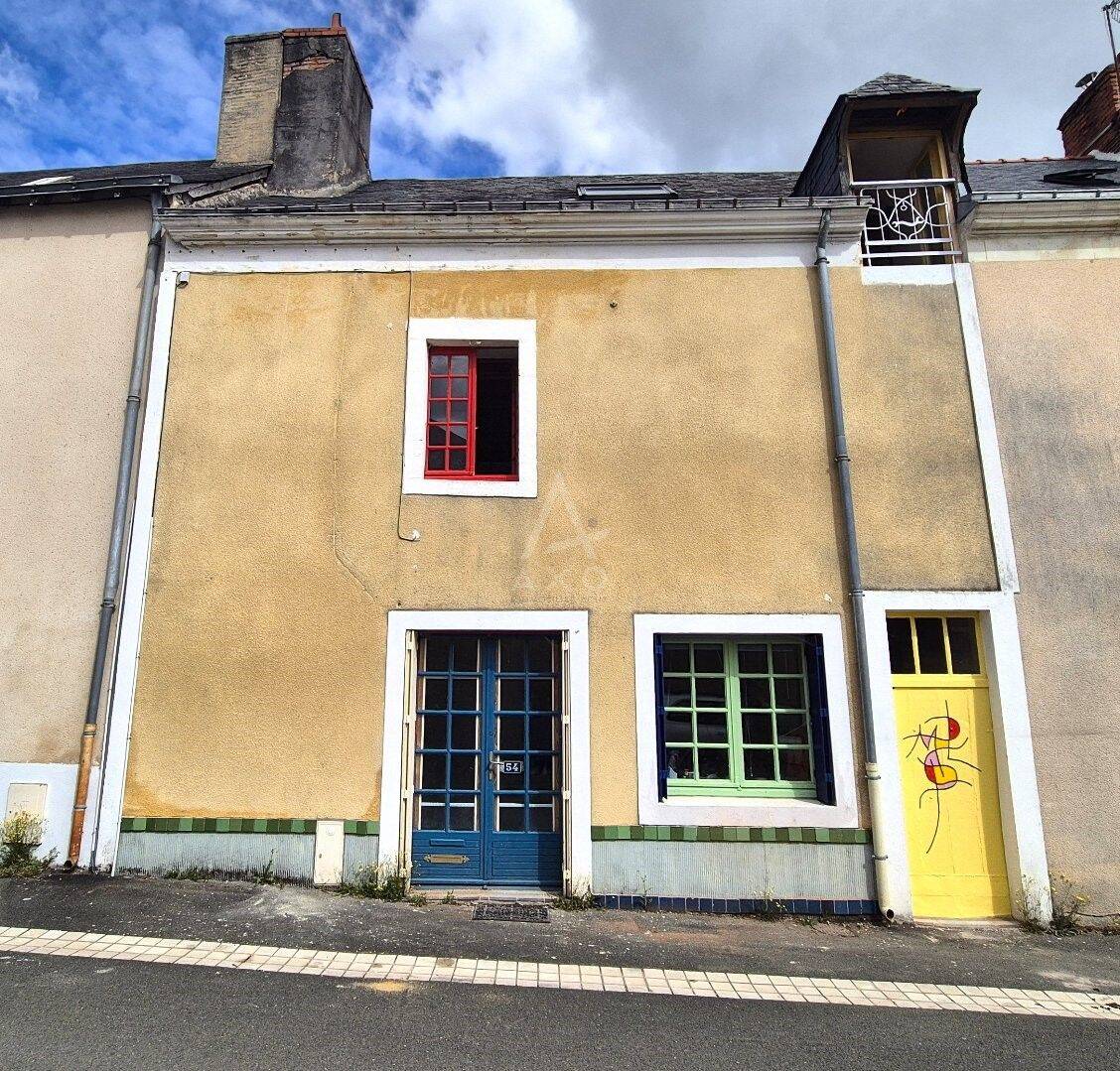Maison 3 pièces 107 m² · à Durtal · 107 m² · 90 000 €