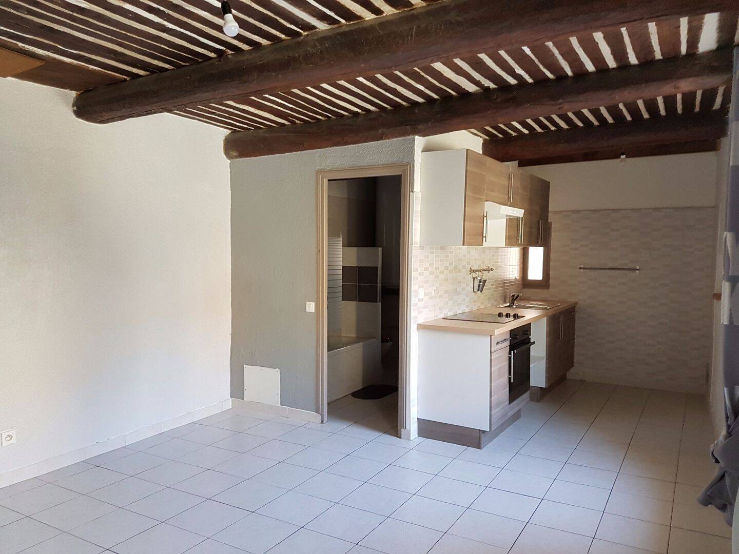 Maison 3 pièces 60 m² · à Eyguières · 60 m² · 810 €/mois