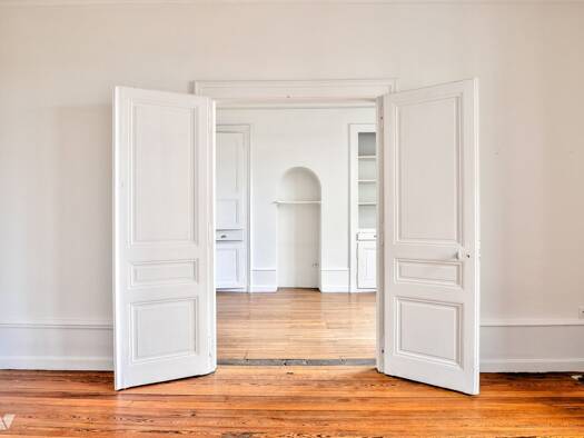 Appartement à vendre 550 000 € 5 pièces 3 chambres 117 m² Étage 2/5 Annecy 74000