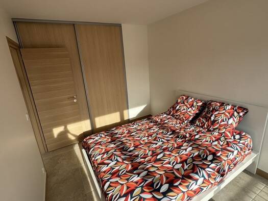 Appartement à louer 1 170 € 2 pièces 1 chambre 50 m² Étage 1/5 Emeraude Longjumeau 91160