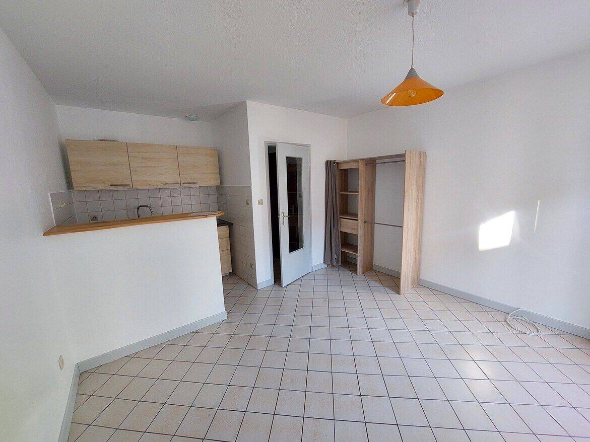 Appartement 1 pièce 21 m² · à Grenoble · 21,4 m² · 374 €/mois