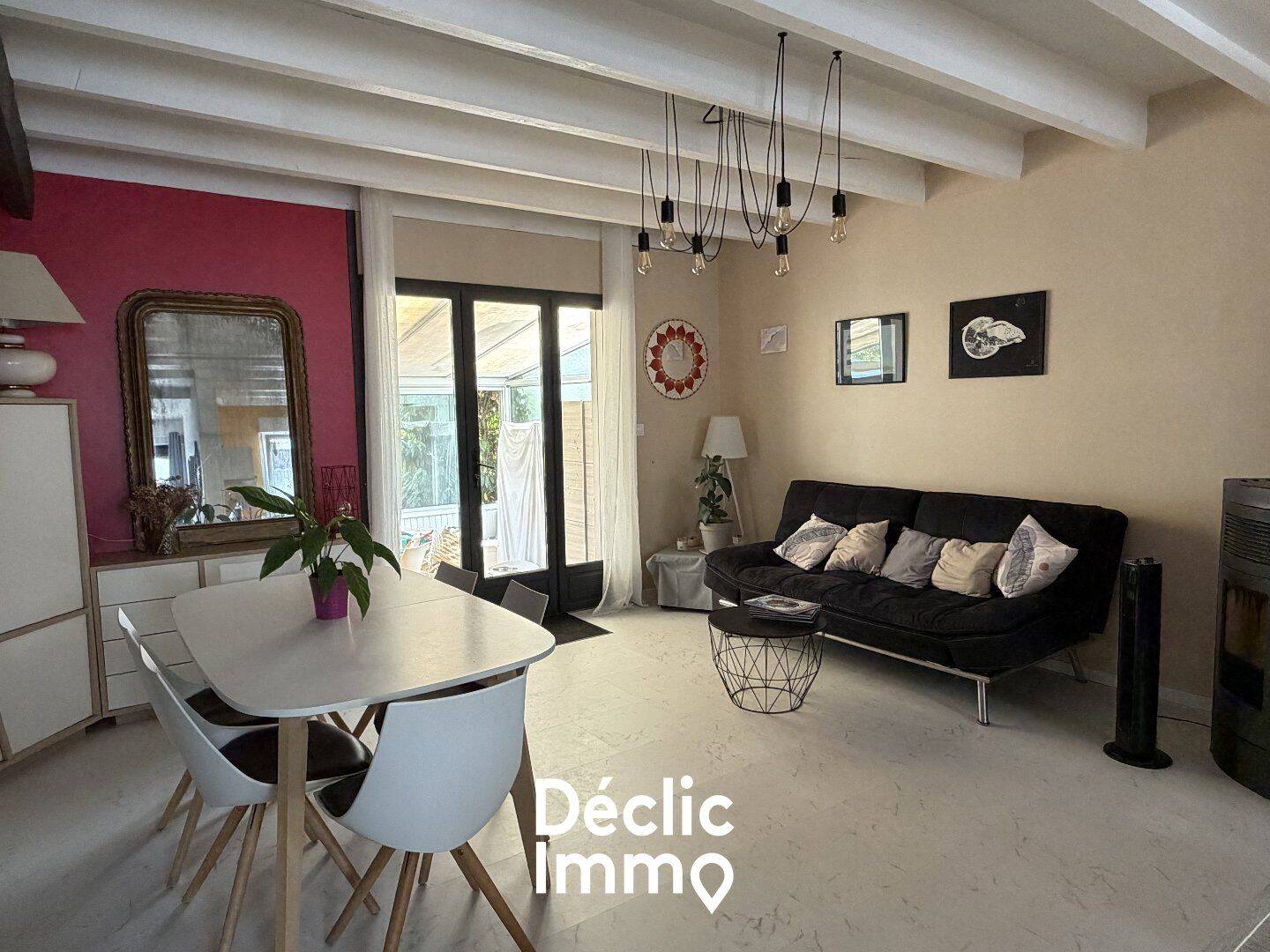 Maison 6 pièces 91 m² · à Rochefort · 91 m² · 270 000 €