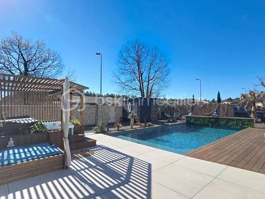 Maison à vendre 665 000 € 5 pièces 4 chambres 155 m² 735 m² de terrain Marcheprime 33380