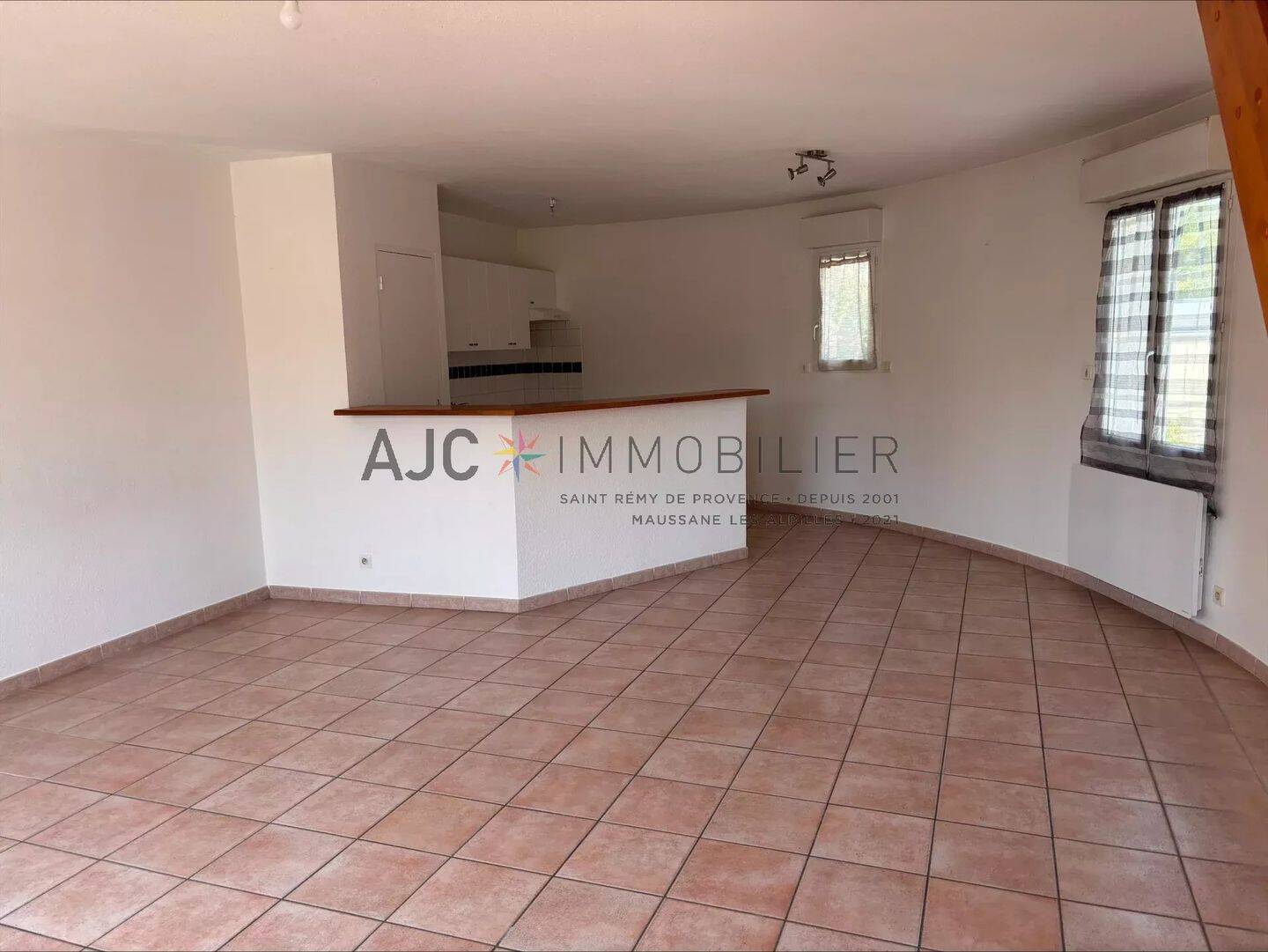 Maison 3 pièces · à Saint-Rémy-de-Provence · 900 €