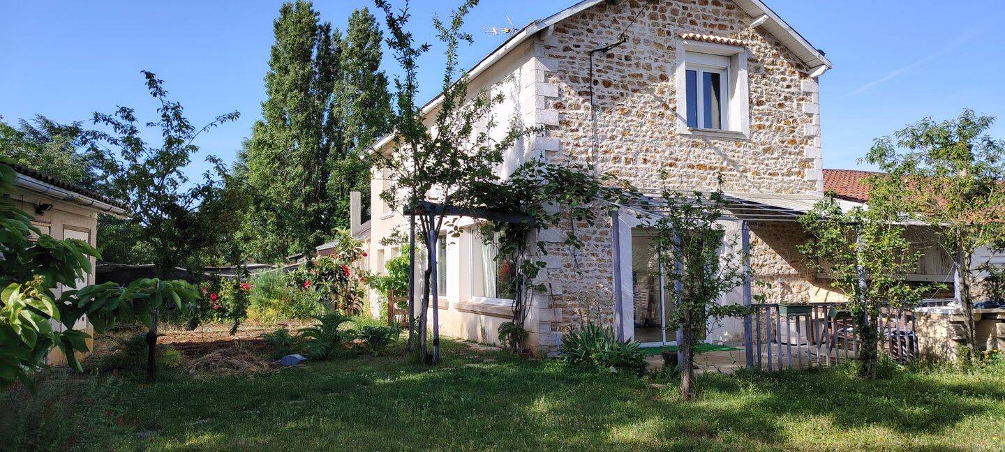 Maison 6 pièces 110 m² · à Thouars · 110 m² · 178 000 €
