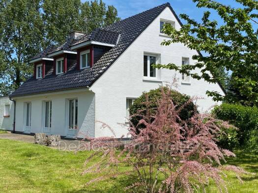 Maison à vendre 342 160 € 5 pièces 4 chambres 135 m² 2 500 m² de terrain Nord Wormhout 59470