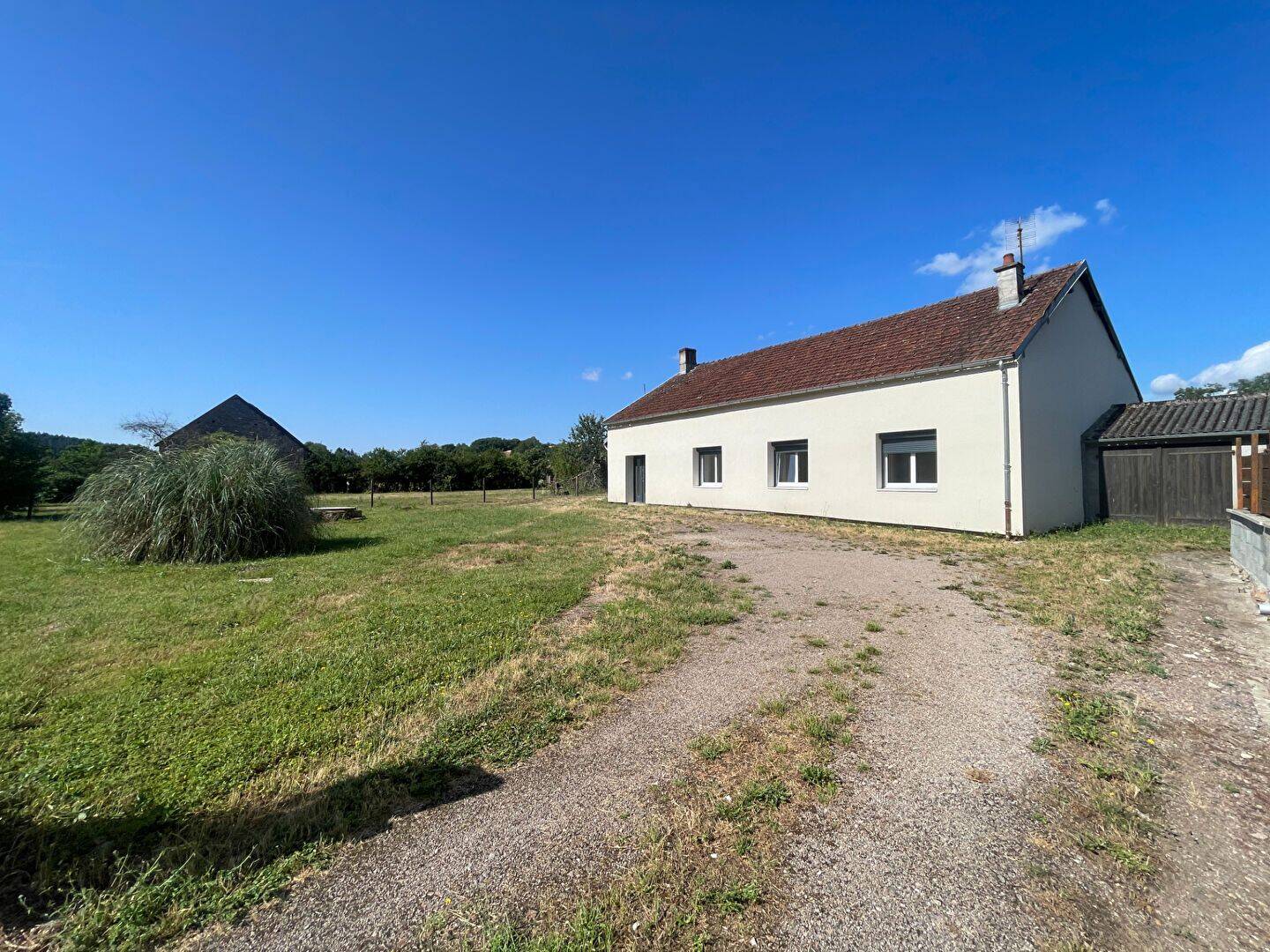 Maison 4 pièces 103 m² · à Barnay · 103 m² · 130 000 €