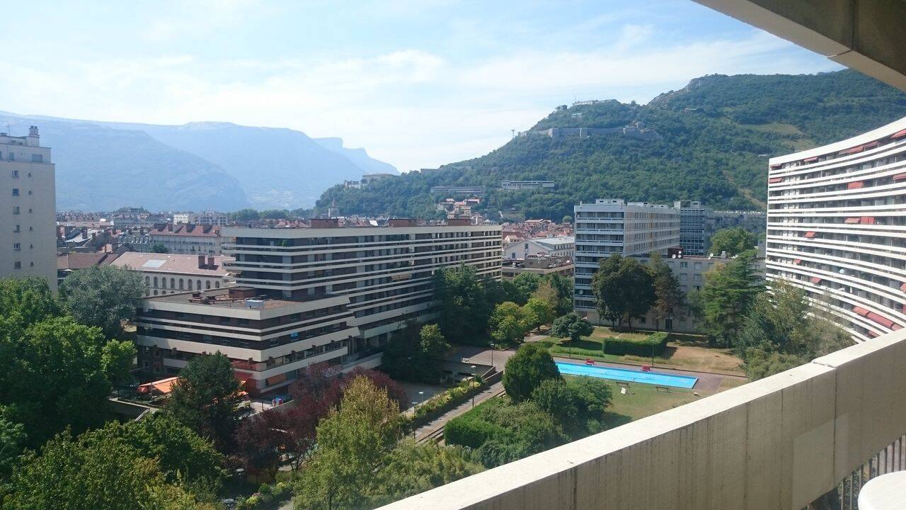 Appartement 4 pièces 96 m² · à Grenoble · 96 m² · 1 570 €