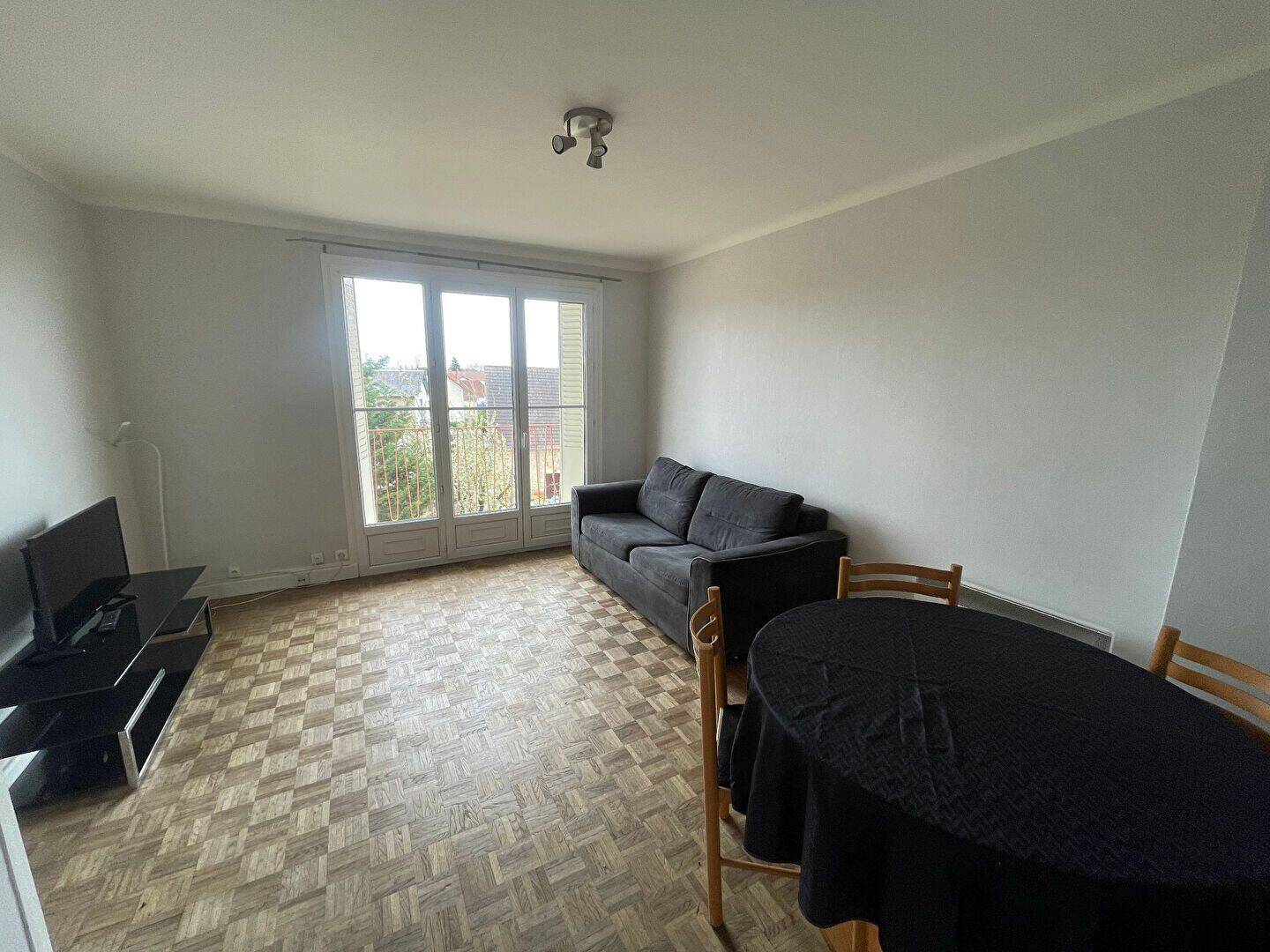 Appartement 3 pièces 47 m² · à Nevers · 46,5 m² · 55 000 €