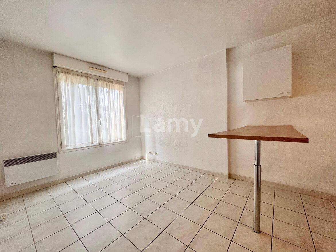 Appartement 2 pièces 27 m² · à Aix-en-Provence · 27,2 m² · 746 €/mois