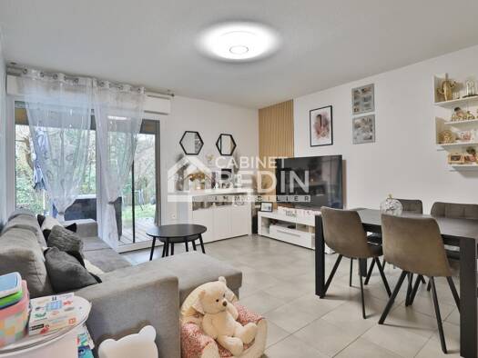 Appartement à vendre 254 700 € 3 pièces 2 chambres 63 m² RDC/1 Audenge 33980