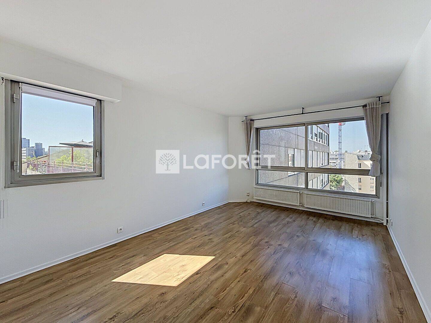 Appartement 2 pièces 43 m² · à Courbevoie · 43 m² · 1 390 €/mois