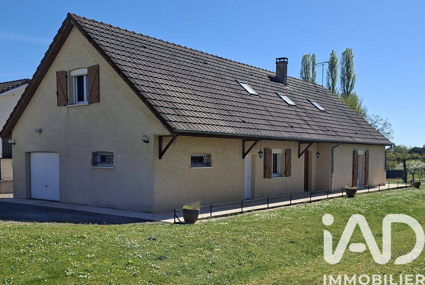 Maison 4 pièces 175 m² · à Bragny-sur-Saône · 175 m² · 260 000 €
