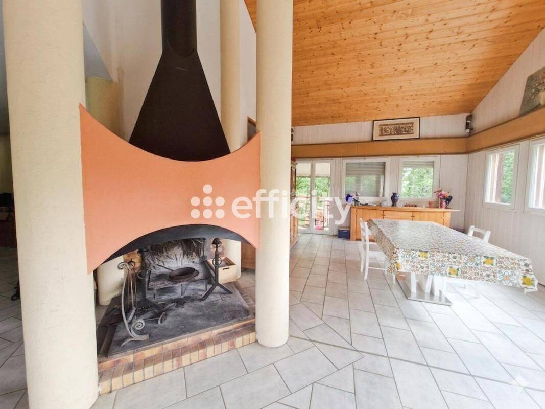 Maison 7 pièces 166 m² · à Pont-du-Casse · 166,1 m² · 285 000 €