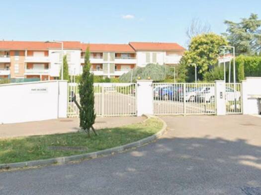 Appartement à louer 1 179 € 3 pièces 2 chambres 62 m² Étage 2/2 Miribel 01700