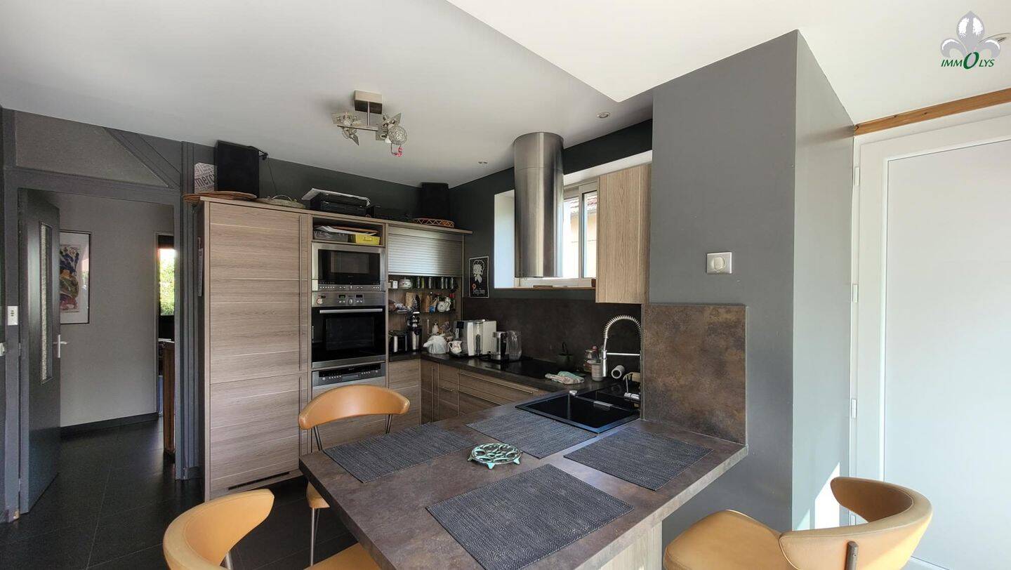 Maison 6 pièces — 1