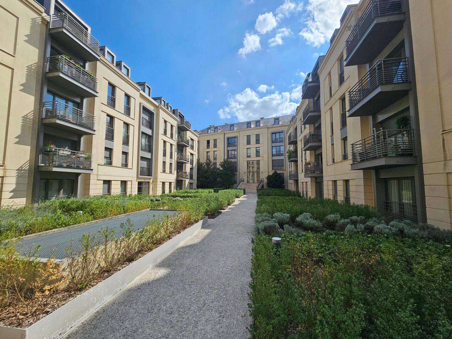 Appartement 2 pièces 48 m² · à Versailles · 48,4 m² · 1 420 €/mois
