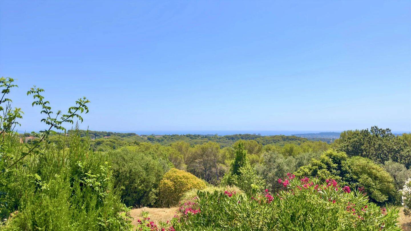 Maison 5 pièces 181 m² · à Vallauris · 181 m² · 939 000 €