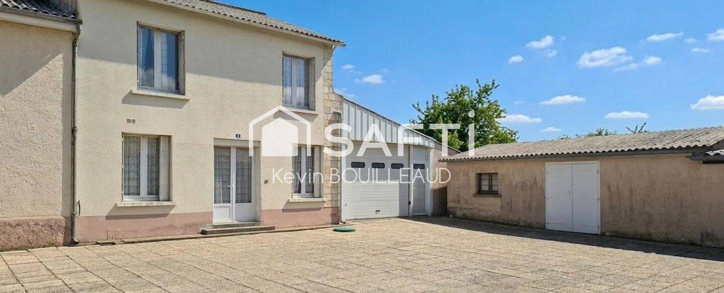 Maison 5 pièces 140 m² · à Vasles · 140 m² · 107 000 €