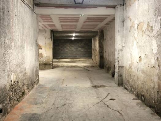 Parking à vendre 80 000 € Saint Germain-Hôtel de Ville-Saint Pierre Auxerre 89000