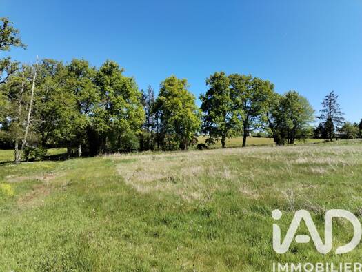 Terrain constructible à vendre 34 500 € 3 225 m² de terrain Château-Chervix 87380