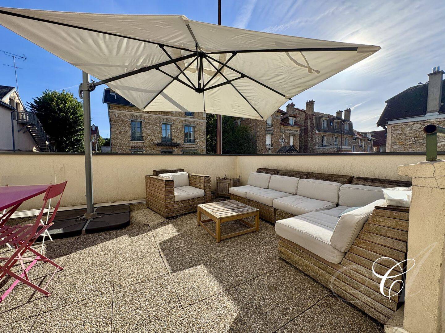 Appartement 5 pièces 100 m² · à Versailles · 100,2 m² · 2 550 €/mois