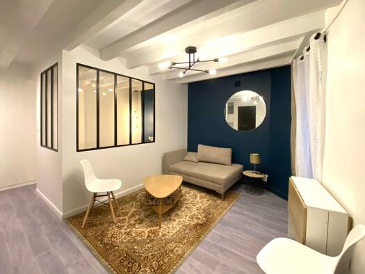 Appartement à louer 550 € 2 pièces 1 chambre 25 m² Étage 1/2 Centre Ville Niort 79000