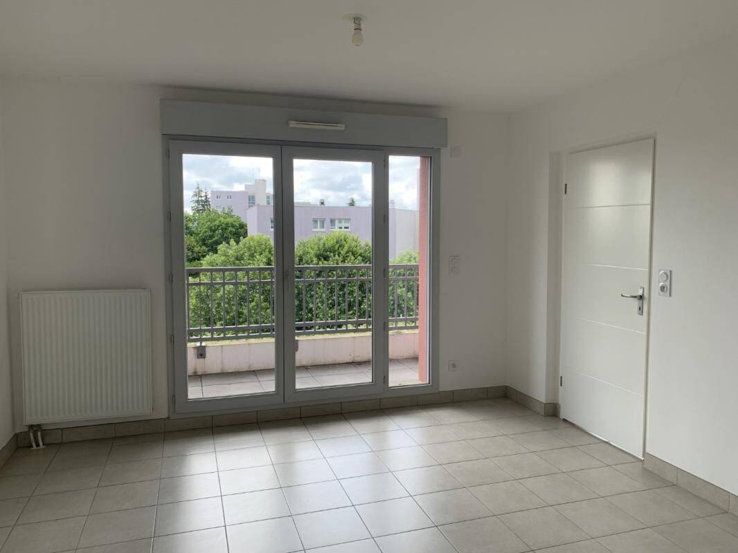 Appartement 3 pièces 54 m² · à Lucé · 54 m² · 702 €/mois