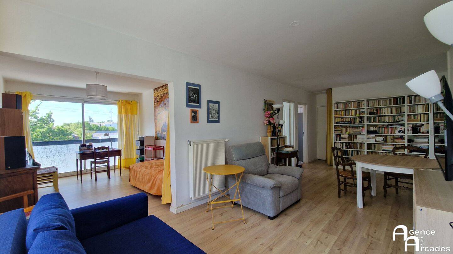 Appartement 3 pièces 82 m² · à Cenon · 82 m² · 239 000 €