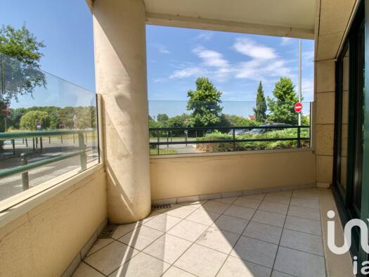 Appartement à vendre 243 000 € 3 pièces 2 chambres 86 m² RDC/4 Capucins Compiègne 60200