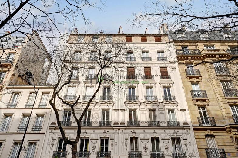Appartement à vendre 375 000 € 2 pièces 1 chambre 39 m² Étage 3/4 Bel-Air Sud Paris 12ème 75012