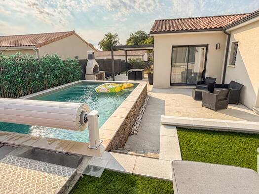 Maison de plain-pied à vendre 263 000 € 5 pièces 3 chambres 87 m² 373 m² de terrain Fléac 16730