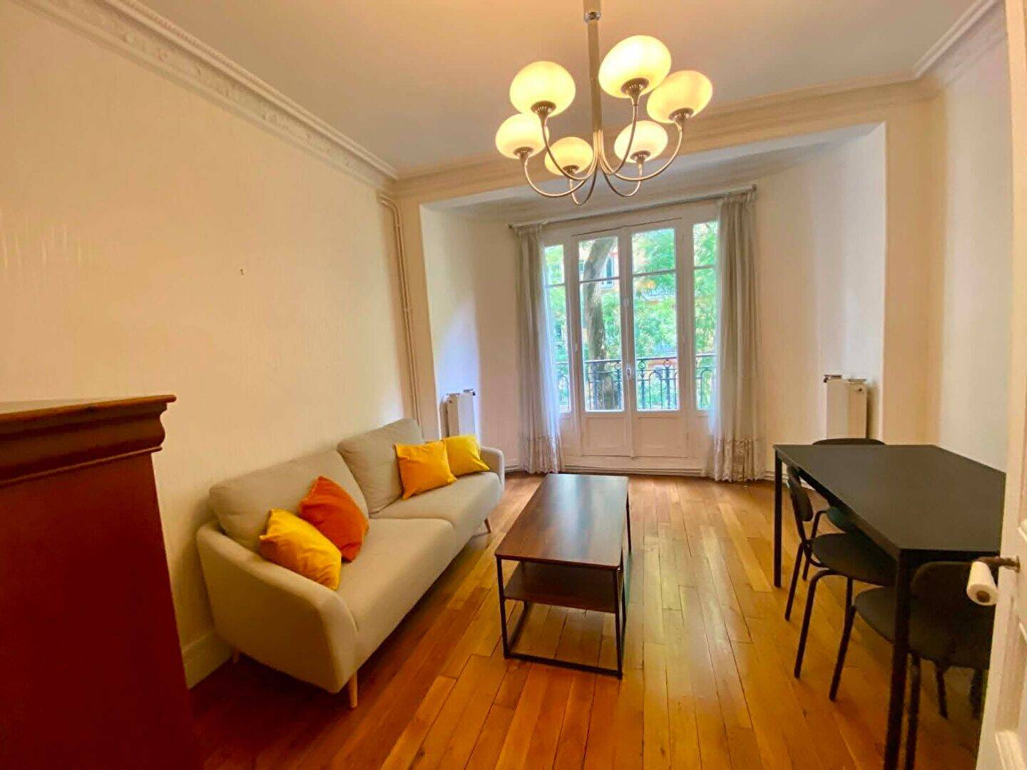 Appartement 2 pièces 40 m² · à Paris 15ème Arrondissement · 40 m² · 1 453 €