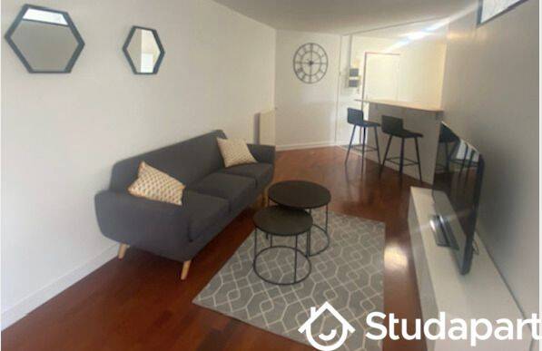 1 pièce 11 m² · à Angers · 11 m² · 460 €