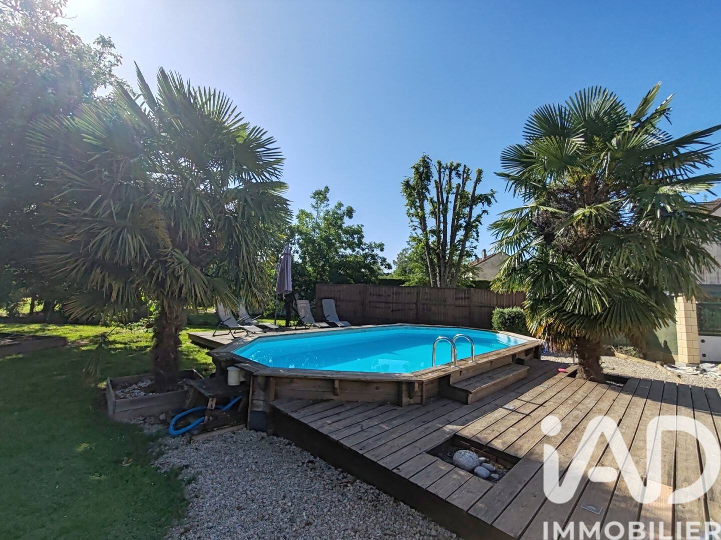Maison 6 pièces 185 m² · à Chessy-les-Prés · 185 m² · 230 000 €